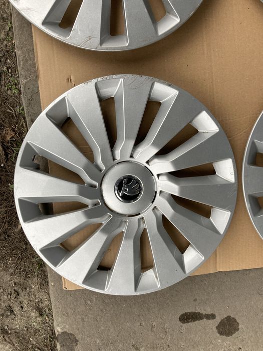 Продам колпаки шкода r15 комплект