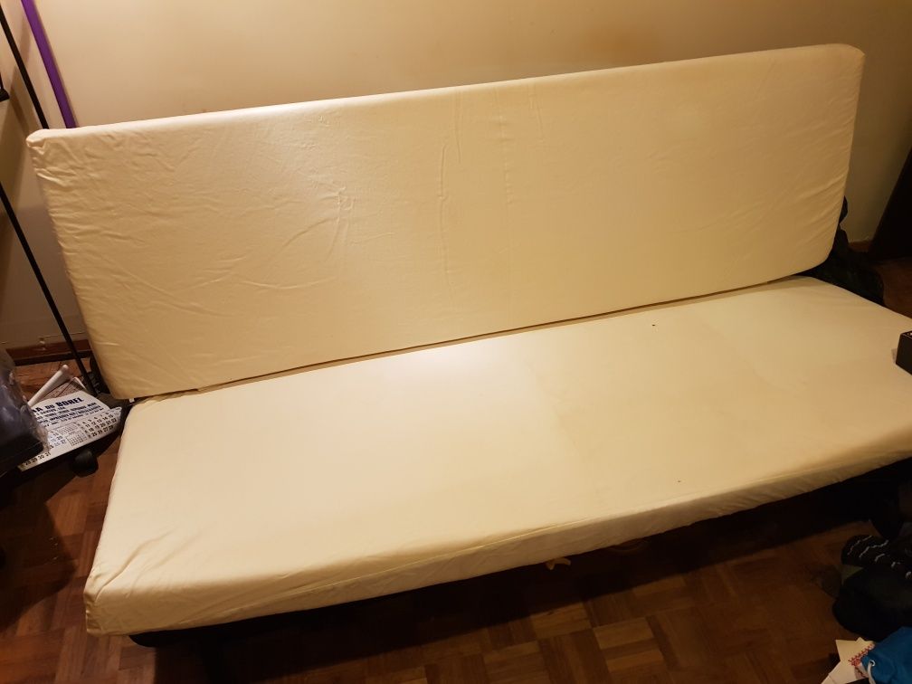 Sofá 3 pessoas convertivel ( Clic Clac ) cama casal Ikea BOM ESTADO