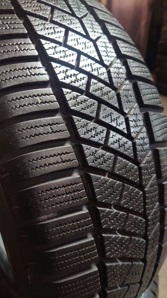 Зимние шины Continental RUNFLAT 205/55 r16 комплект