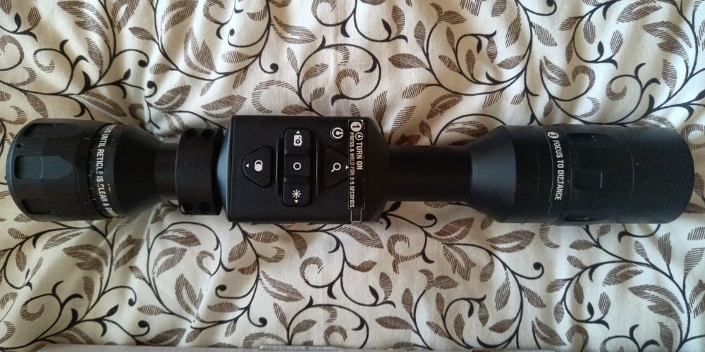 Приціл для охоти нічний