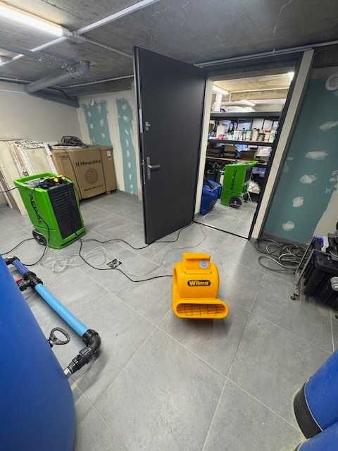 osuszacz powietrza wynajmę osuszanie budynków z wilgoci i po zalaniu