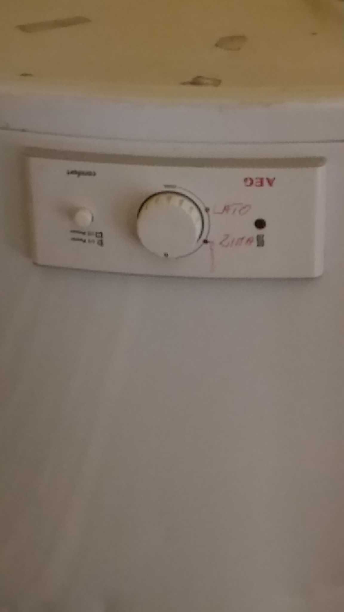 Elektryczny podgrzewacz wody AEG boiler 100L