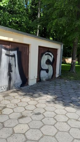 Piekna 73a Garaż Sprzedam