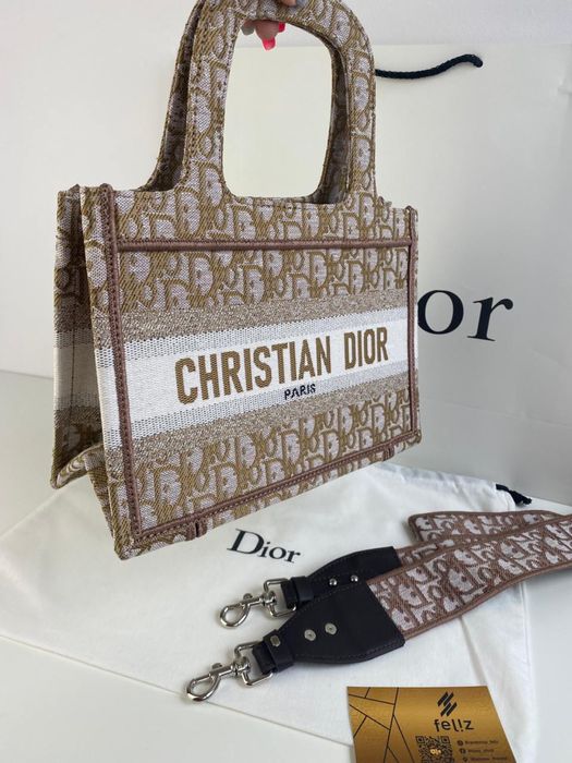 Torebka damska listonoszka