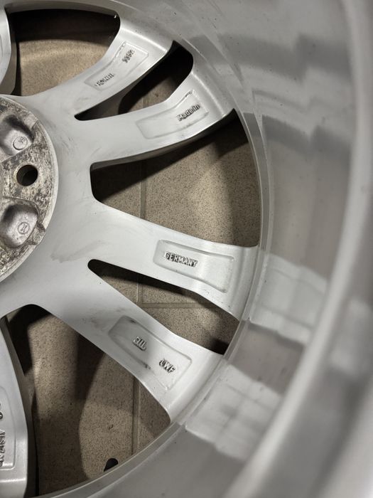 Оригинальные дисик AUDI R19