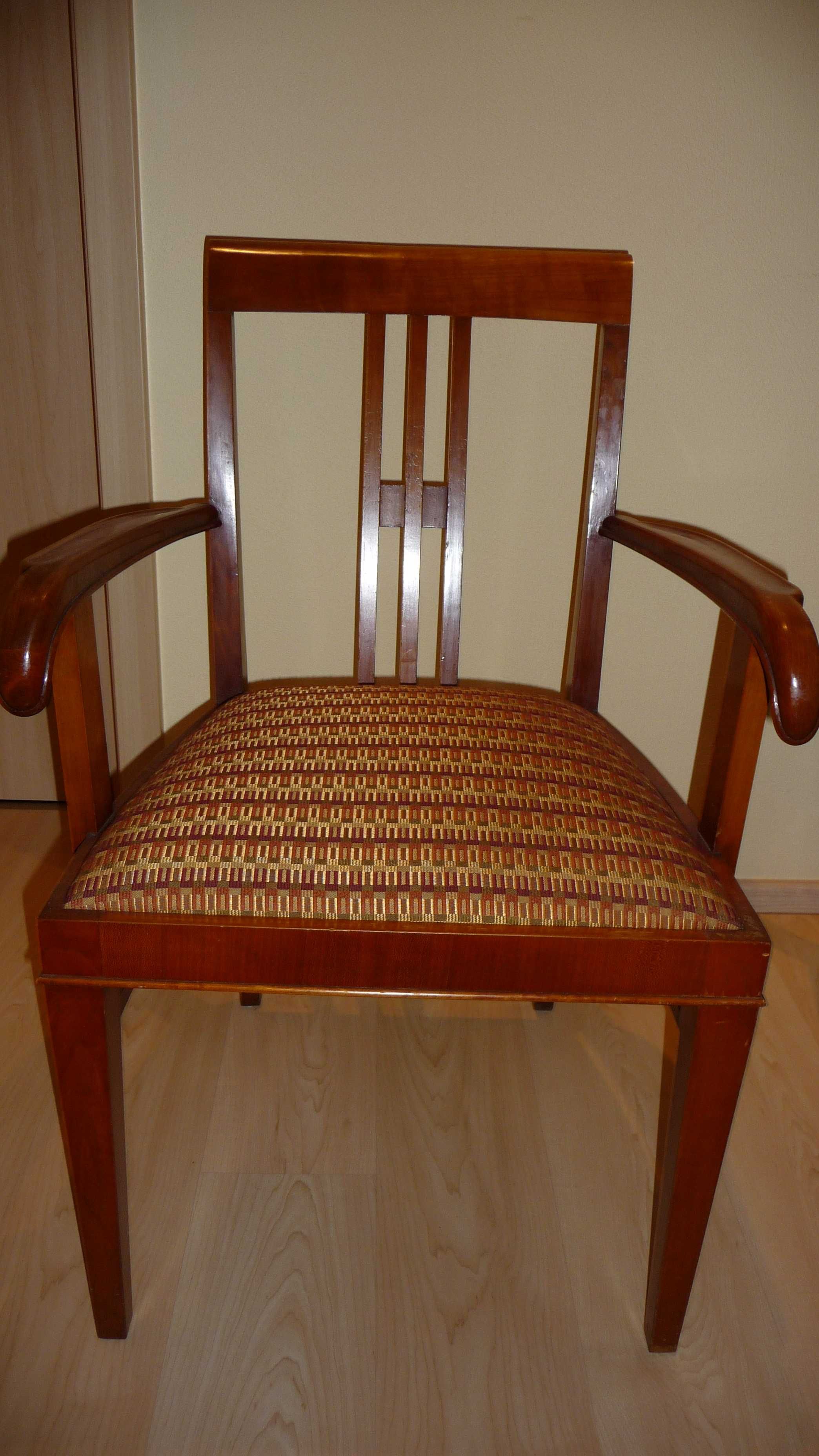 Piękny antyczny komplet (2 Fotele i 4 Krzesła) z drewna wiśniowego