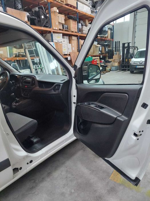FIAT DOBLO usada, bem conservada
