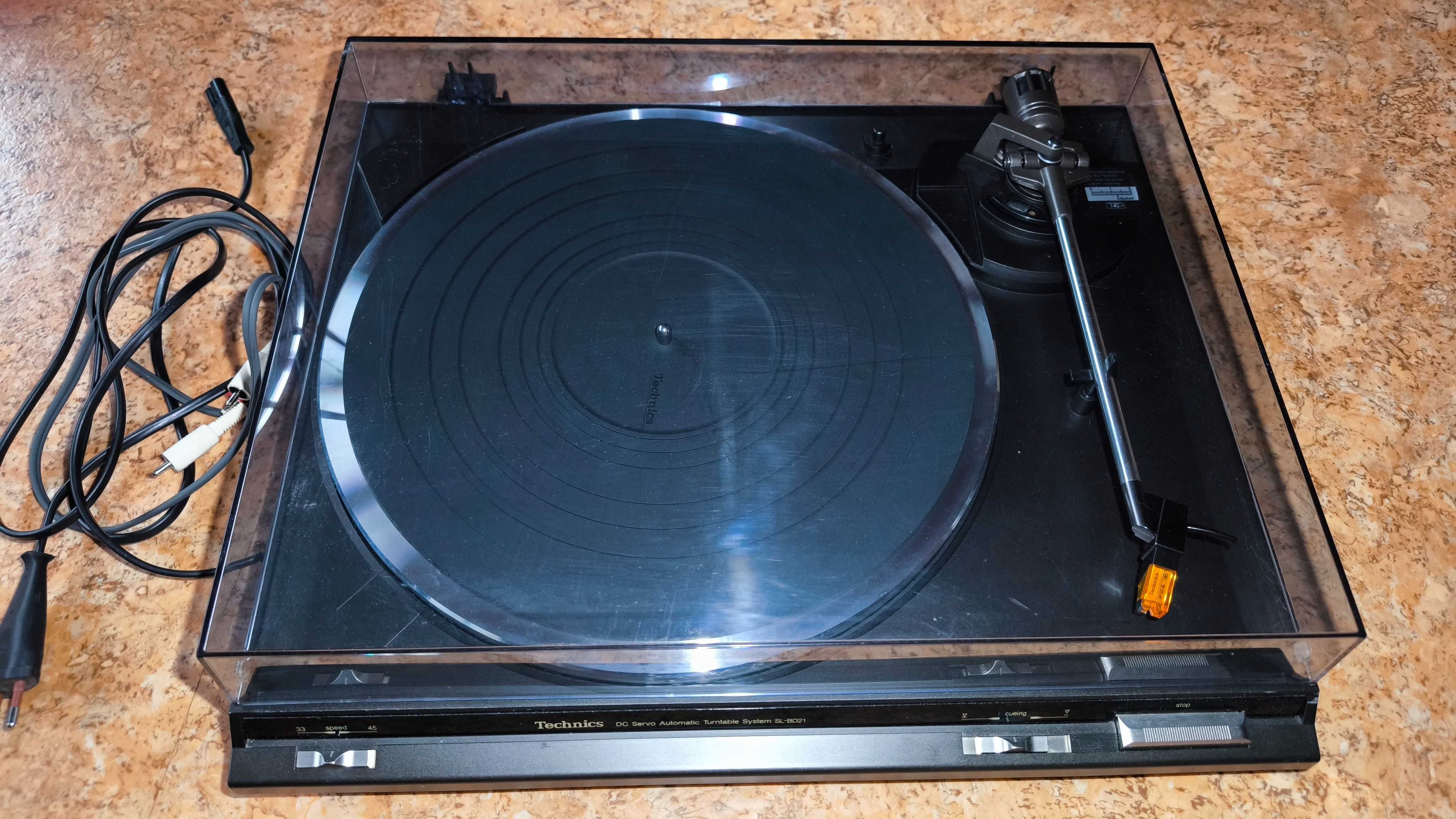 Gramofon Technics SL-BD21
