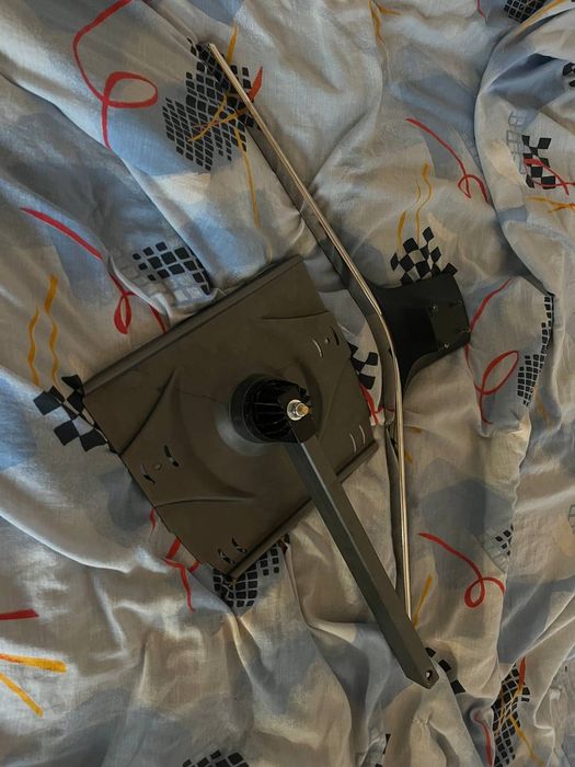 Кронштейн, кріплення та підставка ніжка до телевізора, монітора