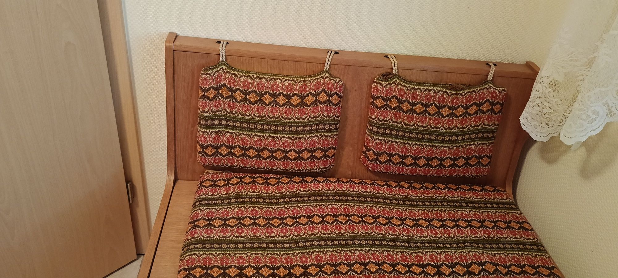 Stół kuchenny plus ławeczka