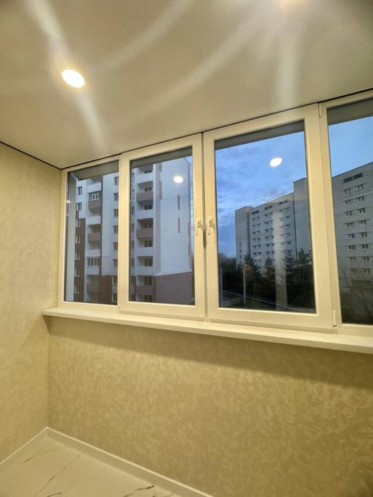 Продам євродвокімнатну квартиру в новобудові Птичка гидропарк