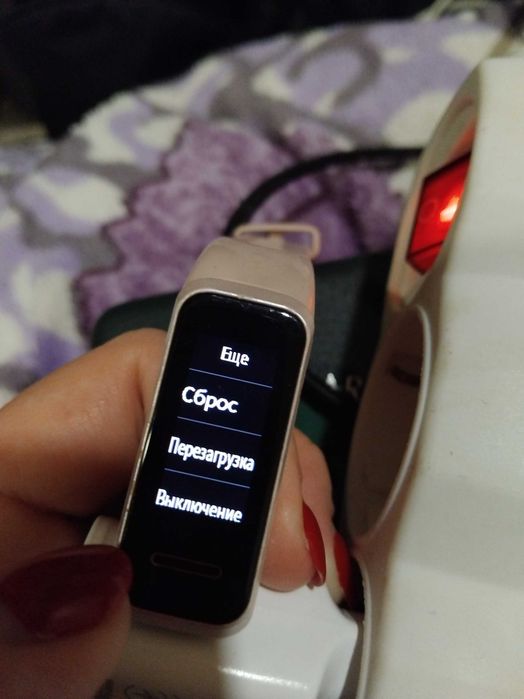 Фітнес годинник Huawei Band 4