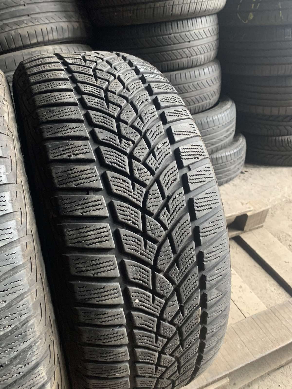 225.55.17 GoodYear 2шт зима БУ склад шины резина из Европы 55 R17