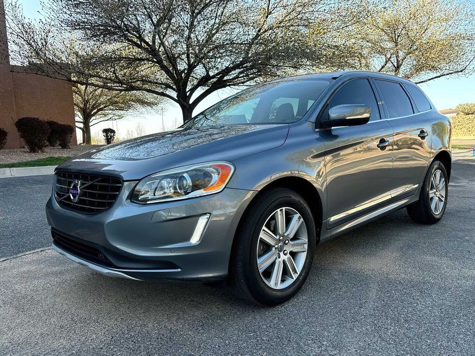 Volvo XC60 T6 Drive-E Platinum      2016