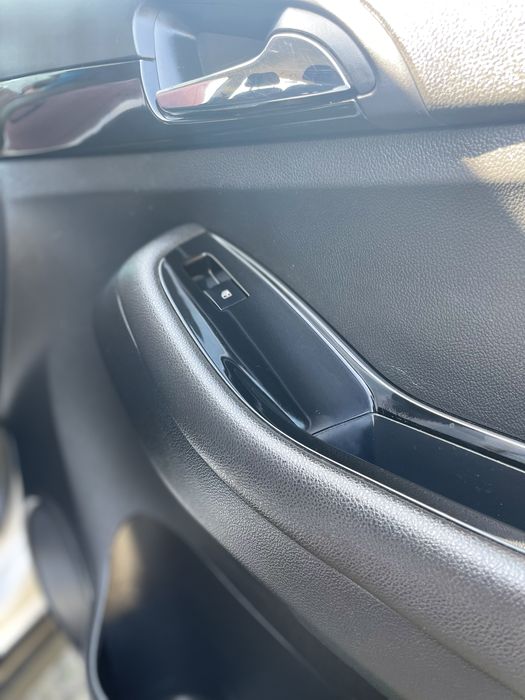 Продаю авто Шевроле Орландо 2012