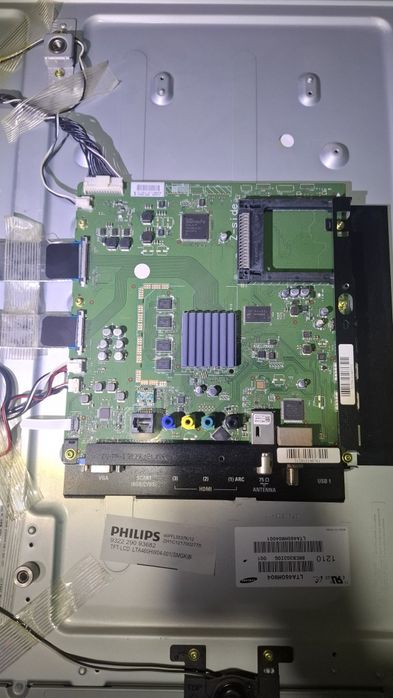Материнская плата main board q552.4e la з тв philips 46PFL5537K/12