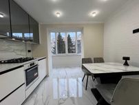 Продаж! 2-км квартира з РЕМОНТОм та меблями
