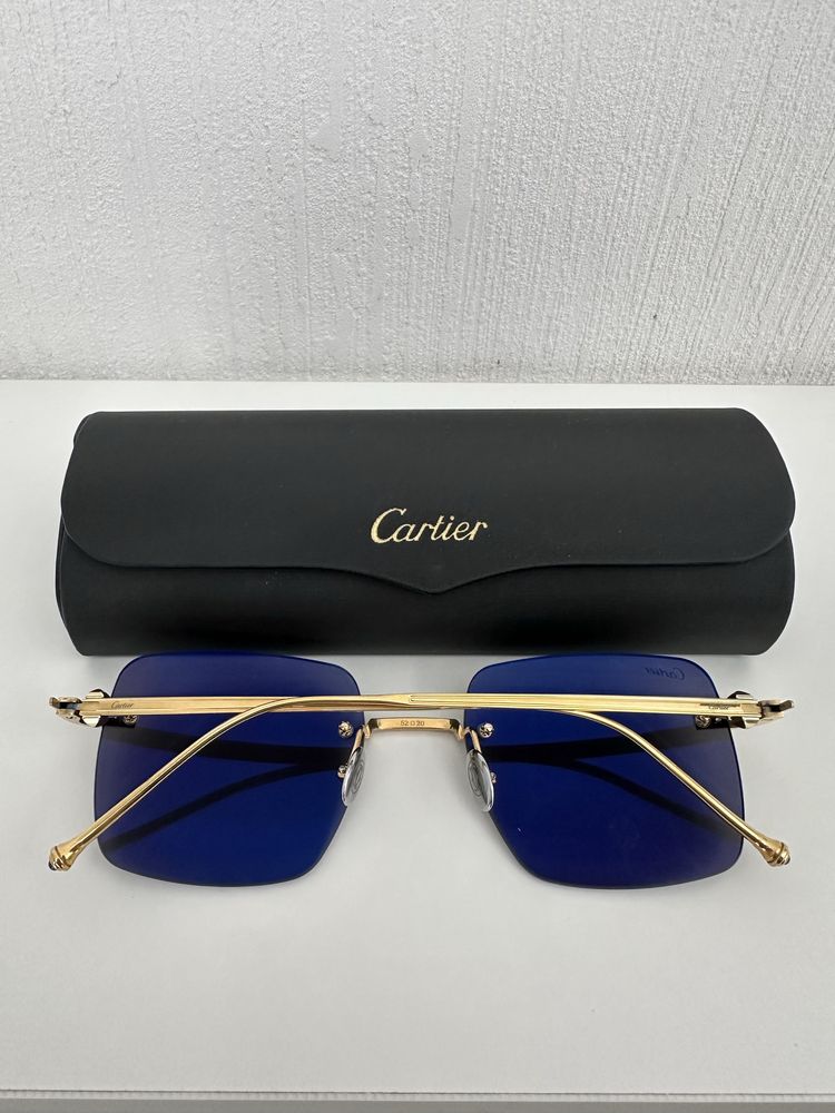 Сонцезахвсні окуляри Cartier