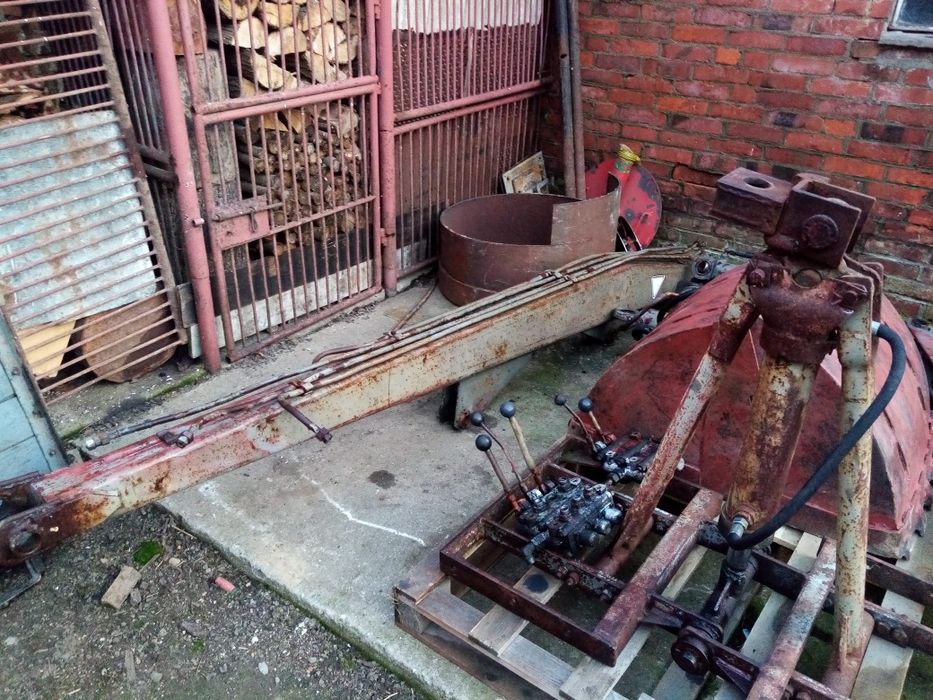 Części cyklop  Chwytak siłowniki i td