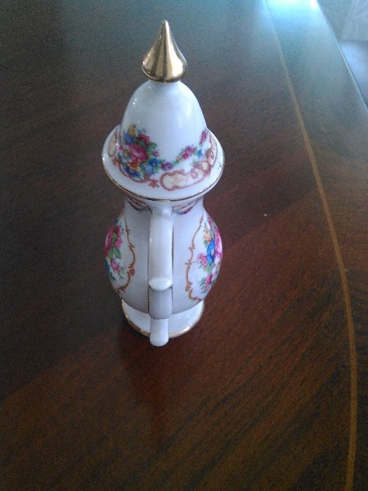 Bule para decoração, pequeno, em bom estado, porcelana tipo Limoges