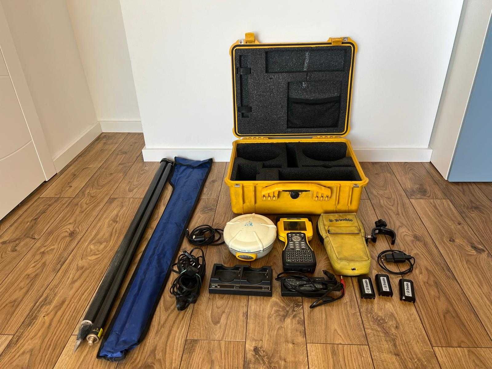Zestaw Trimble GPS GLONASS, R8 model 2 Kontroler TSC2