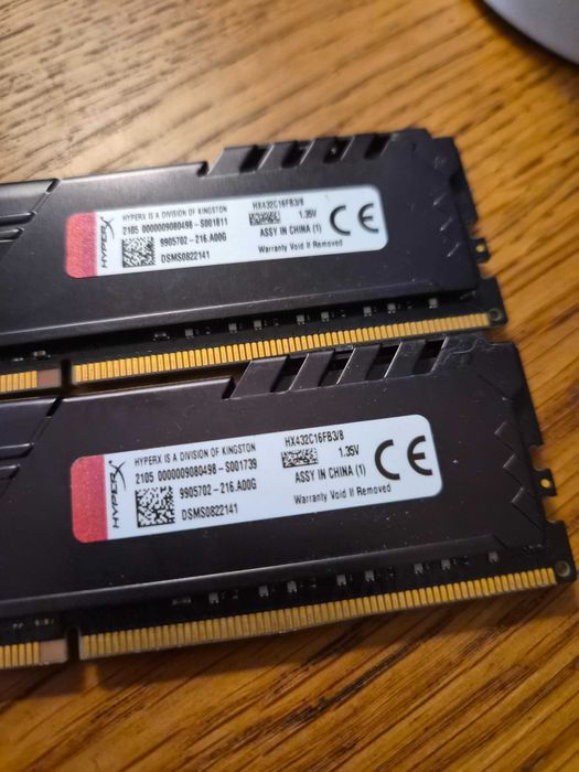 Memória RAM Kingston FURY 8x2 GB DDR4