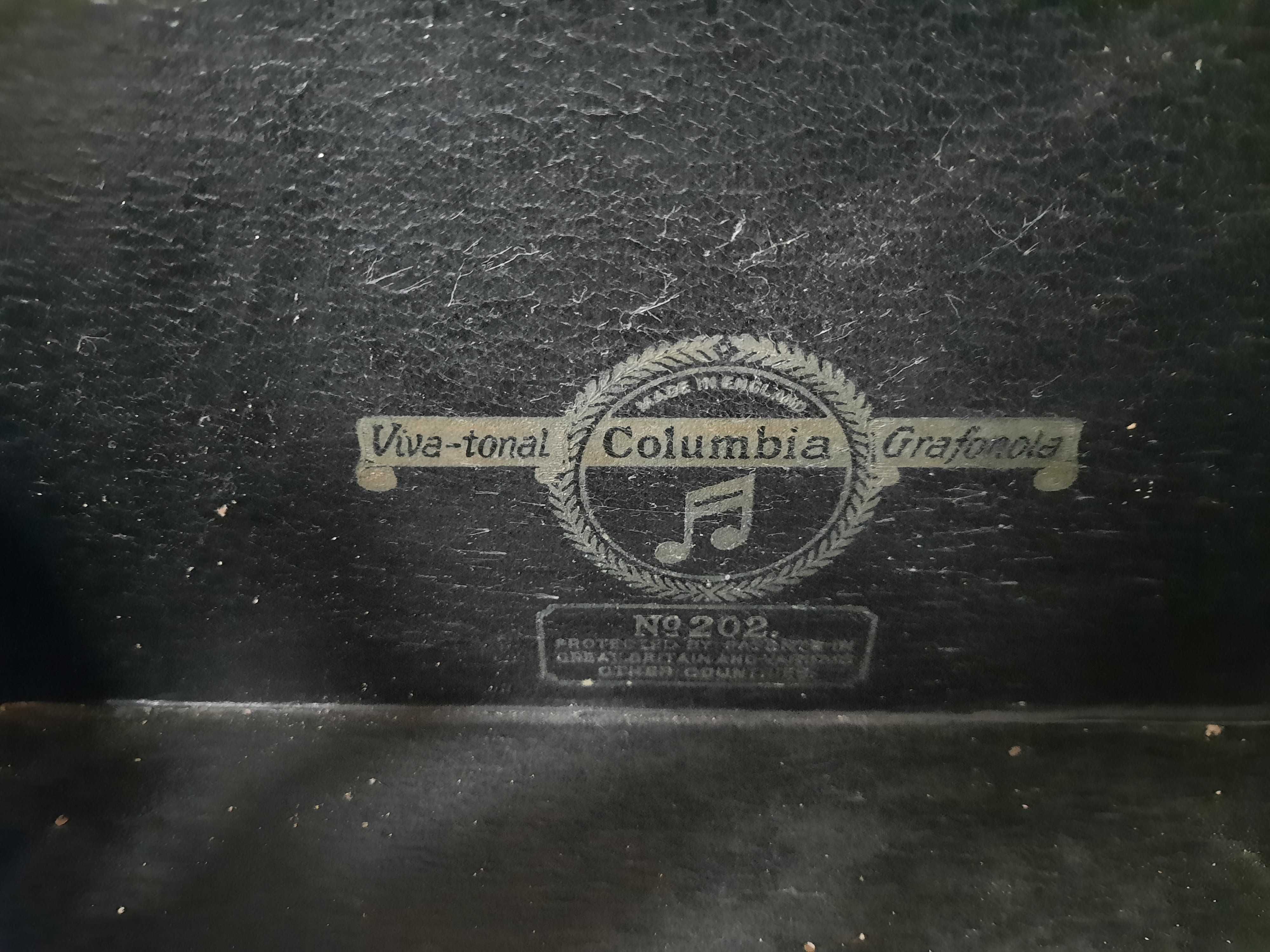 Grafonola antiga COLUMBIA