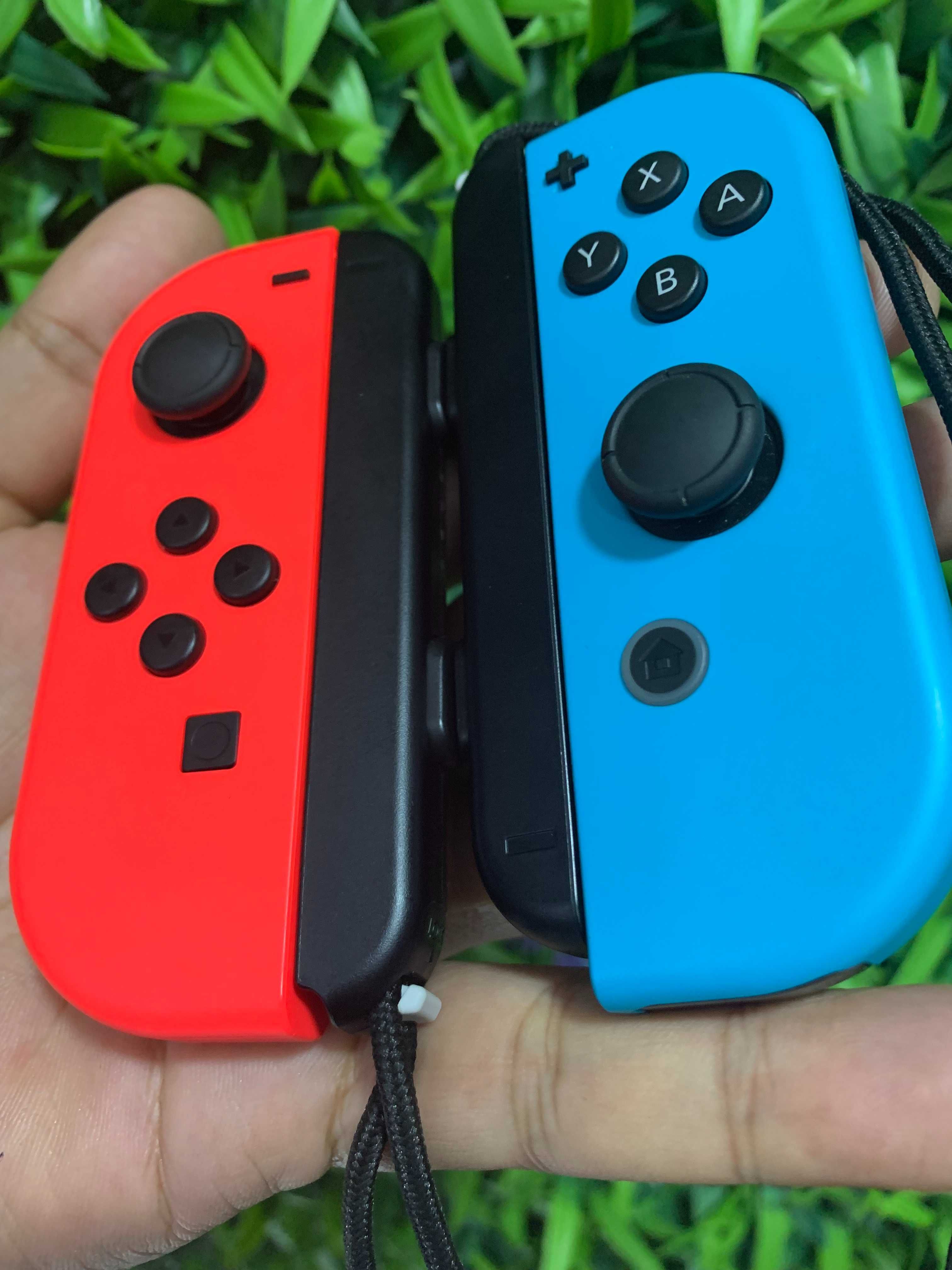 Nintendo Switch Joy-Con Set Esquerdo / Direito - Loja Ovar