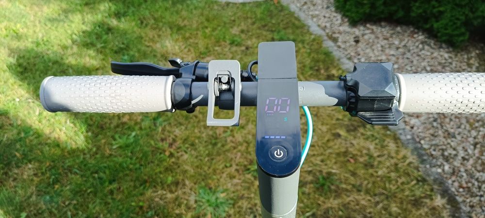 Hulajnoga Motus scotty ,,10,, lite duże pompowane kółka