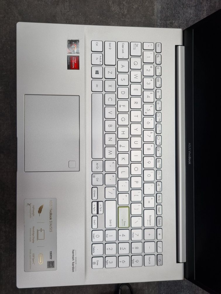 Laptop ASUS Vivobook S15 15,6" AMD Ryzen 5500U 16GB 512 SSD windows 11