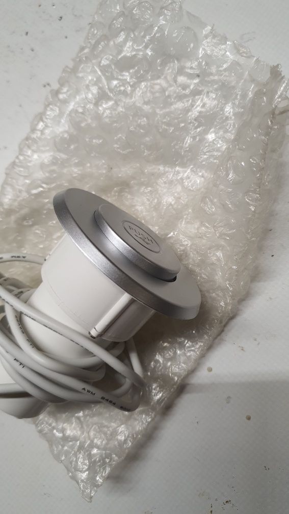 Usb  hub для врізки в столешню
