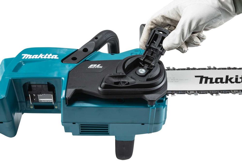 Пила ланцюгова акумуляторна Makita DUC357Z (35 см, 7.7 м/с, LXT 18 В)