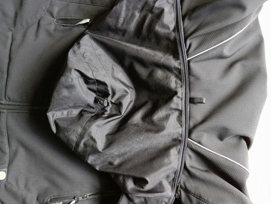 Softshell M czarny-ODDYCHAJĄCY.