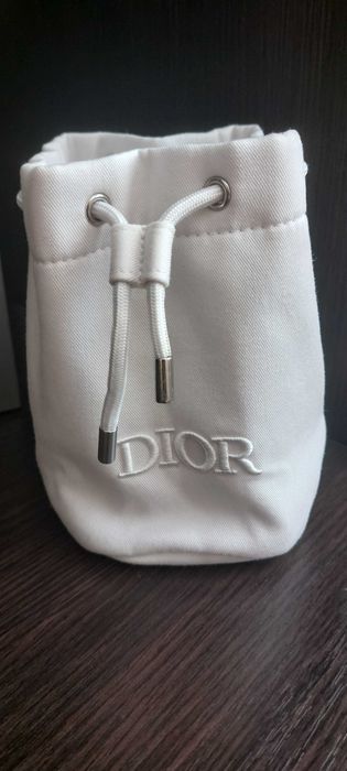 Косметичка  Dior оригінал
