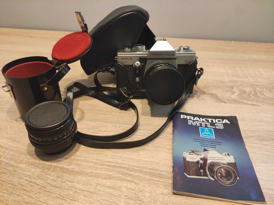 Aparat fotograficzny Praktica MTL3 z dwoma obiektywami