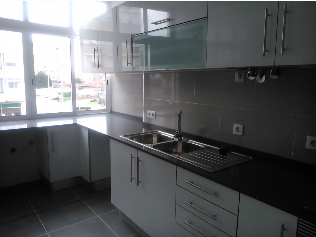 Quarto a 10 minutos de Lisboa
