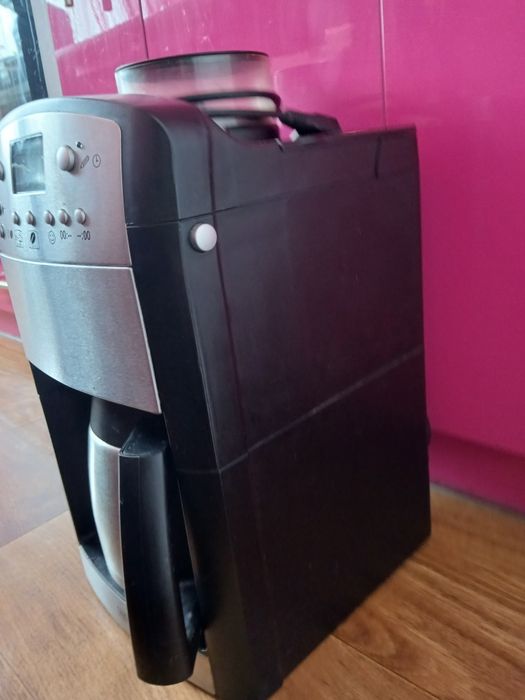 Продам крапельну кавову  машину BEEM з функцією помелу зерен