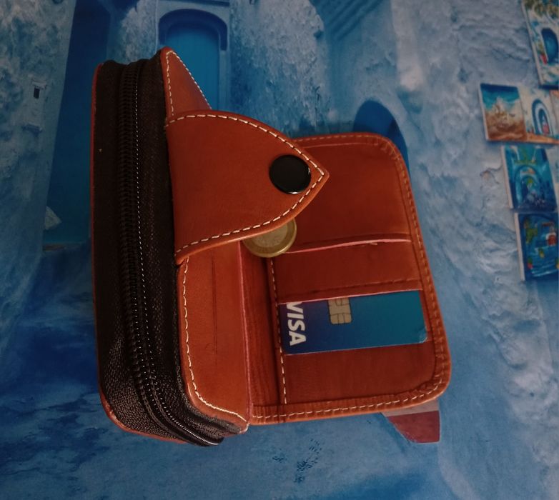 Carteira em Pele Natural d Marrocos  Elegância e Qualidade Exclusiva