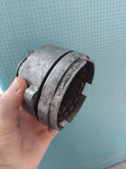 Продам генератор иж