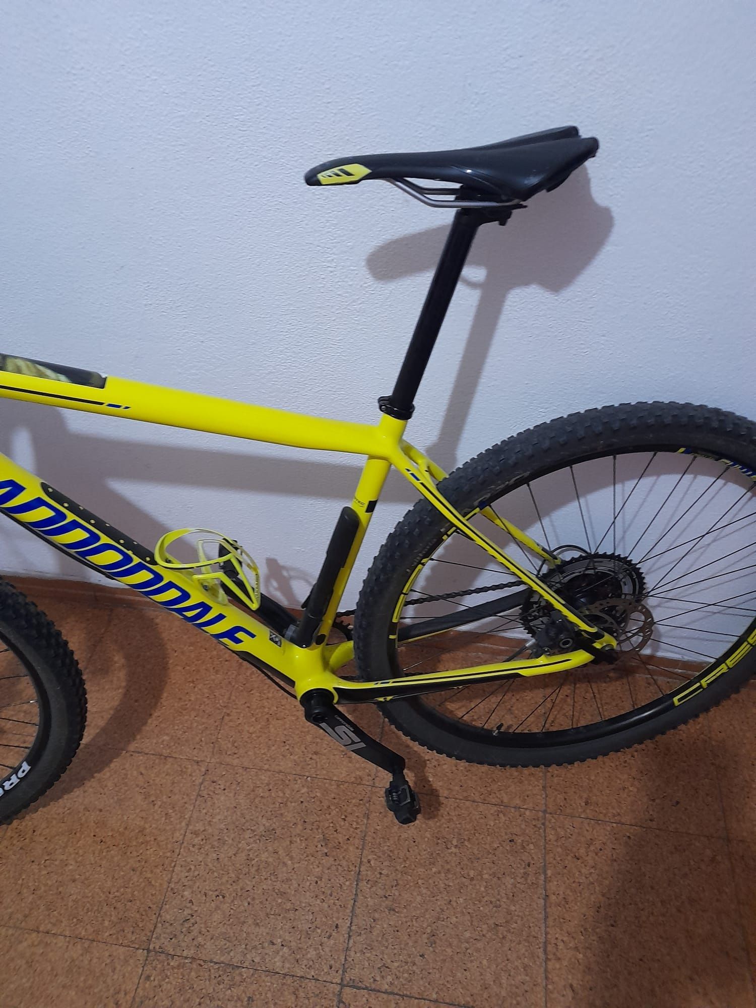 vendo bicicleta em carbono