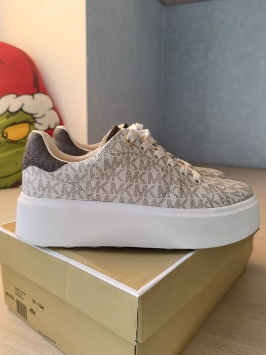 Оригінальні кеди Michael Kors 38 розмір. Нові