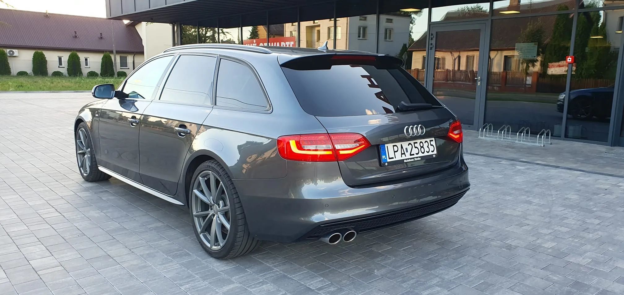 Audi A4 Audi A4 B8 2.0 TDI S-Line Competition