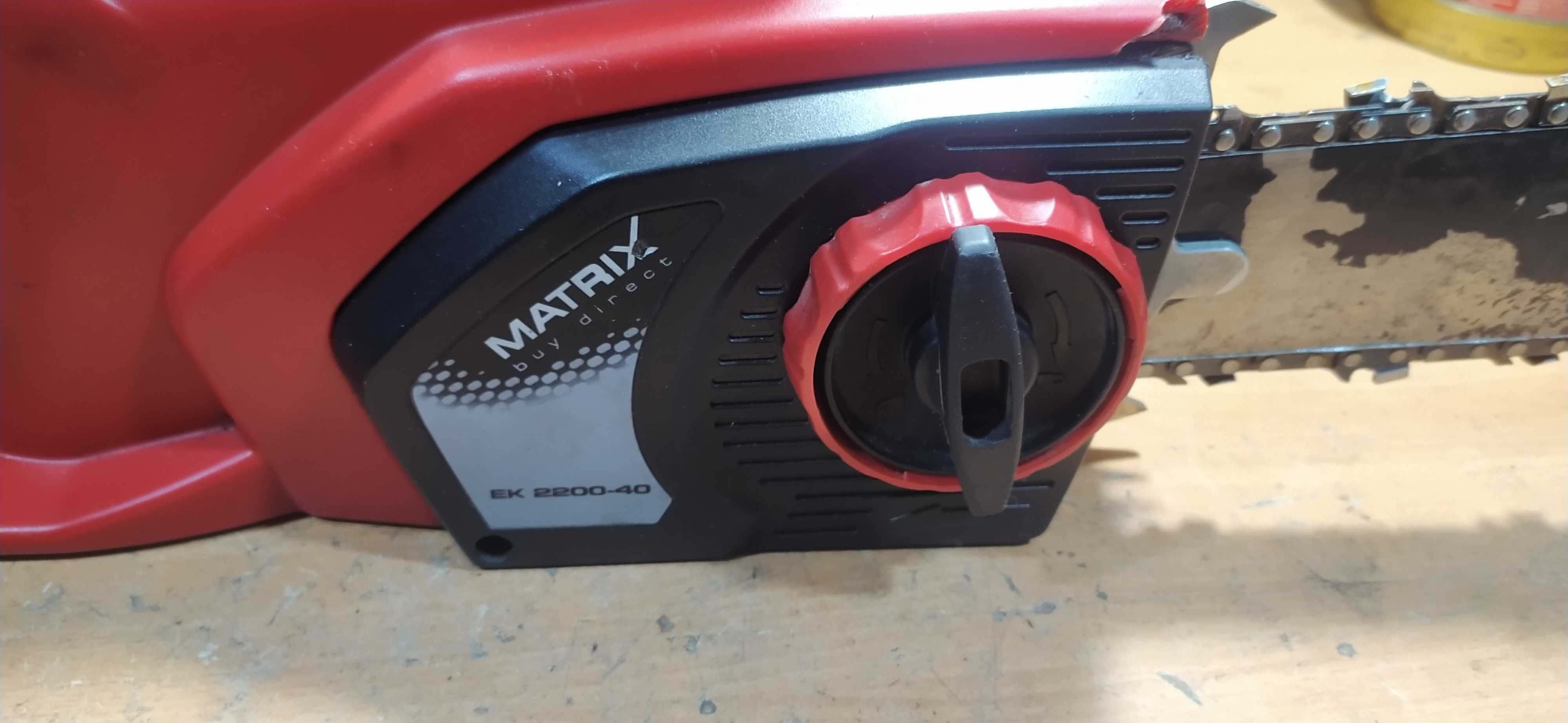 Електропила MATRIX EK 2200