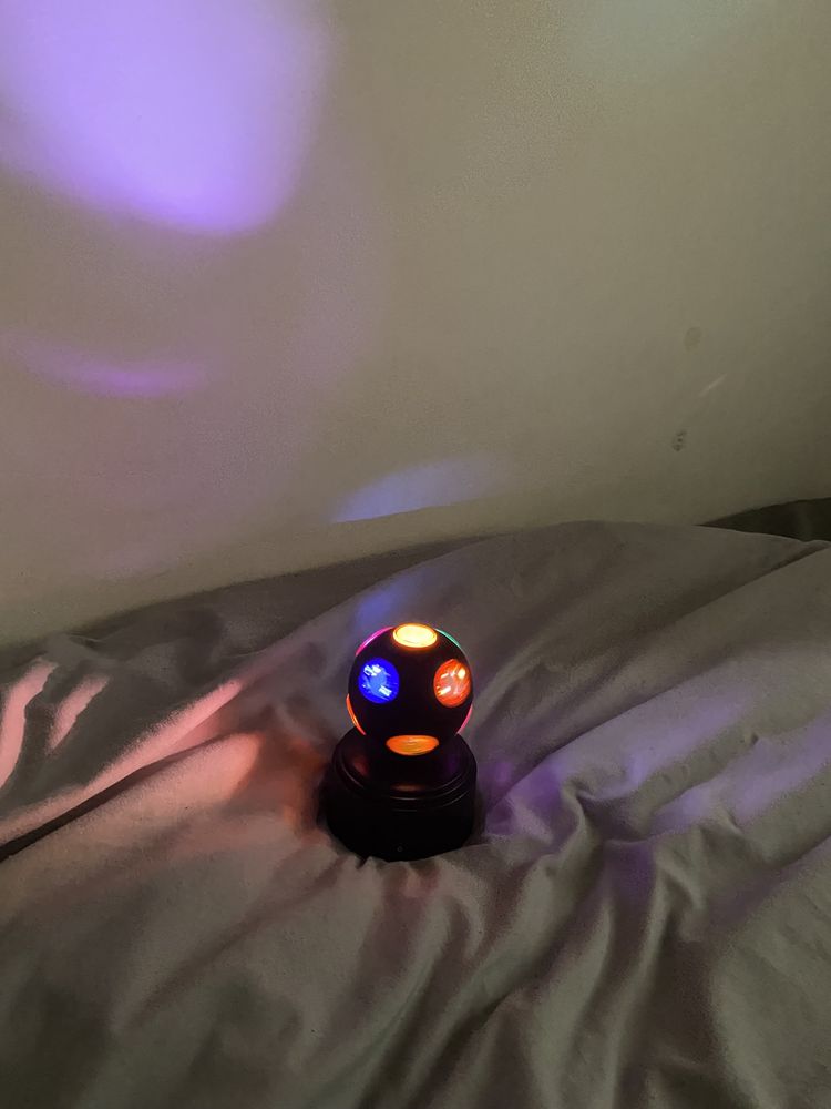 Lampka imprezowa kręcąca się