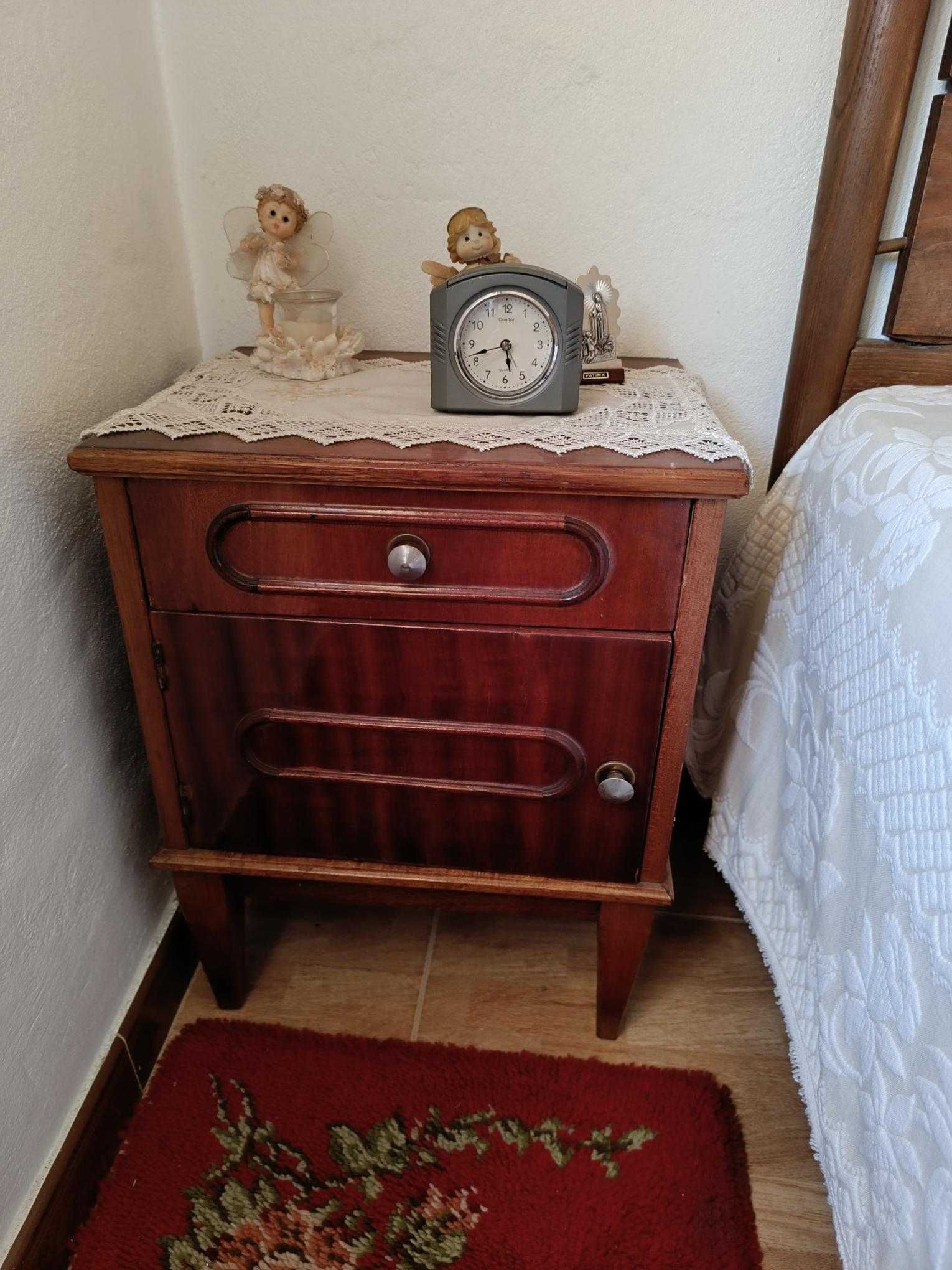 Cama de solteiro em madeira boa qualidade | Com colchão
