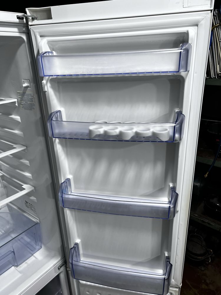 Класс А+ узкий холодильник BEKO cs331020. Доставка бесплатно