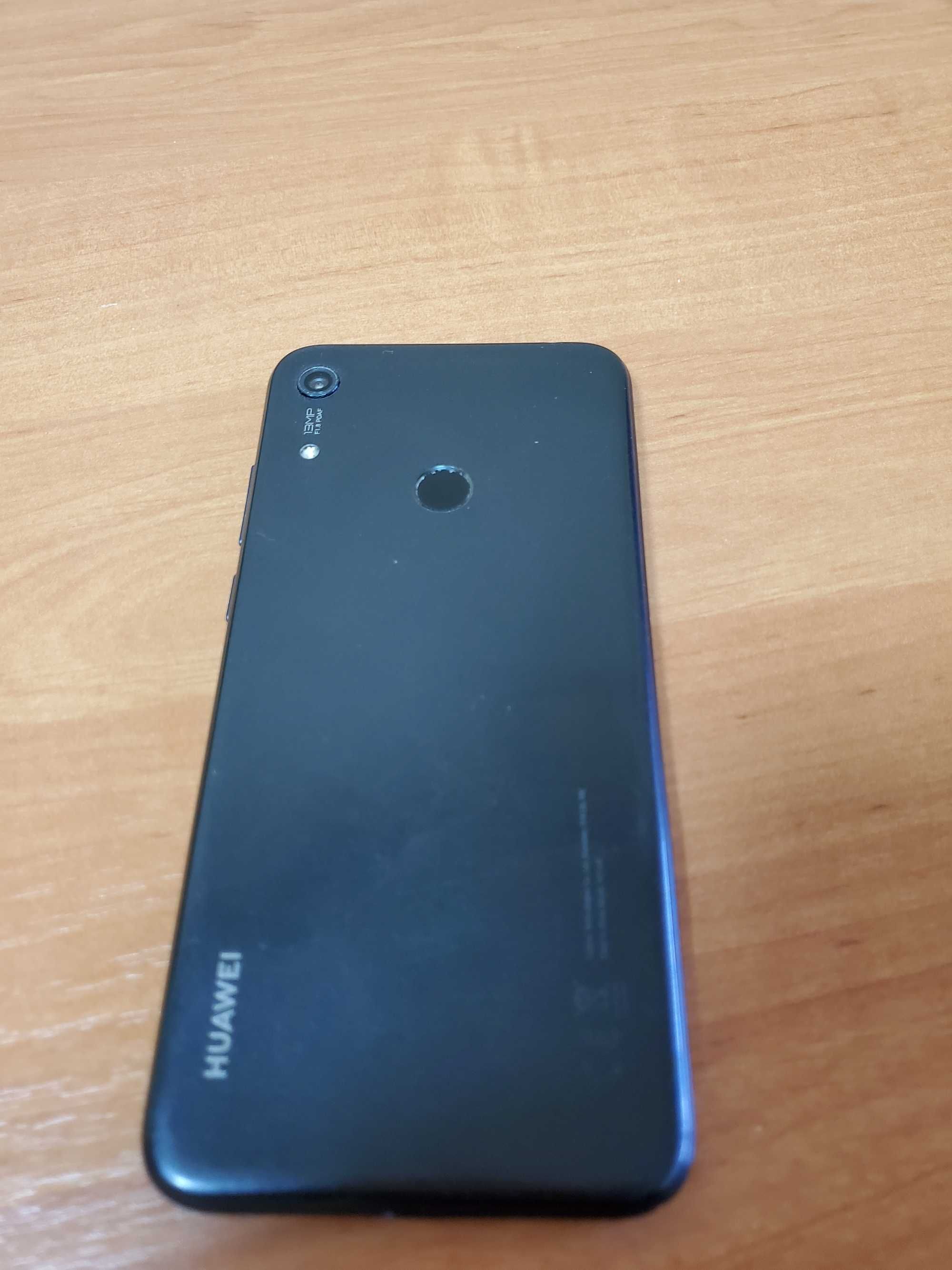 Смартфон Huawei Honor 8A JAT-L41