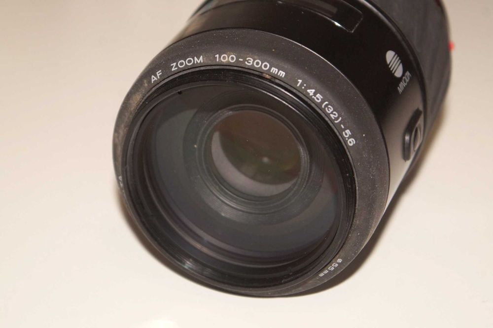 Sony Minolta AF 100-300 f/4.5-5.6