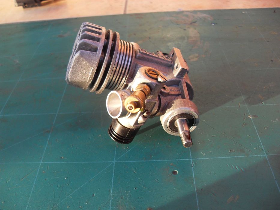 SILNIK Nitro Spalinowy Modele RC 21 3,5 ccm