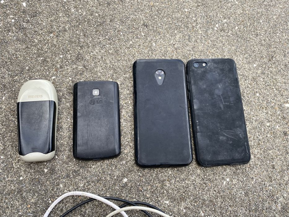 6 telemoveis avariados + caixas + carregadores